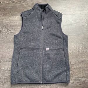 Figs men’s on-shift knit sweater vest, Medium